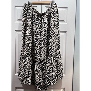 Eloquii Maxi skirt. Lightweight and beautiful.